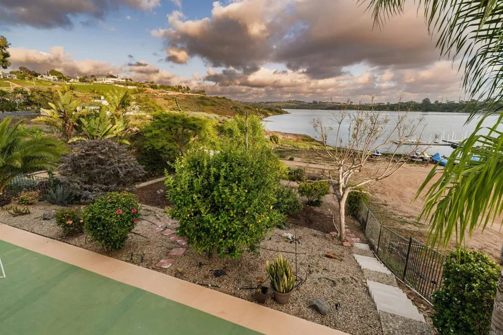 https://cdn.realtyfeed.com/cdn/127/306443065/404e031e96d0193fe4a288cadc06f24e.webp