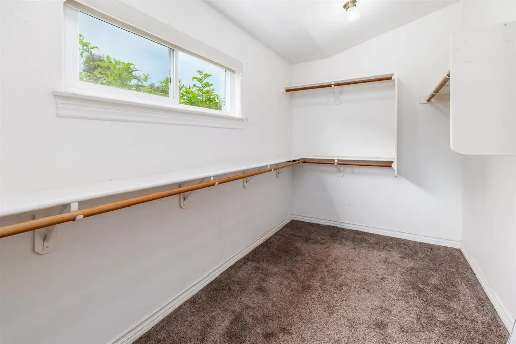 https://cdn.realtyfeed.com/cdn/127/306443065/a1a32a33b5b31276813059c193a20f76.webp