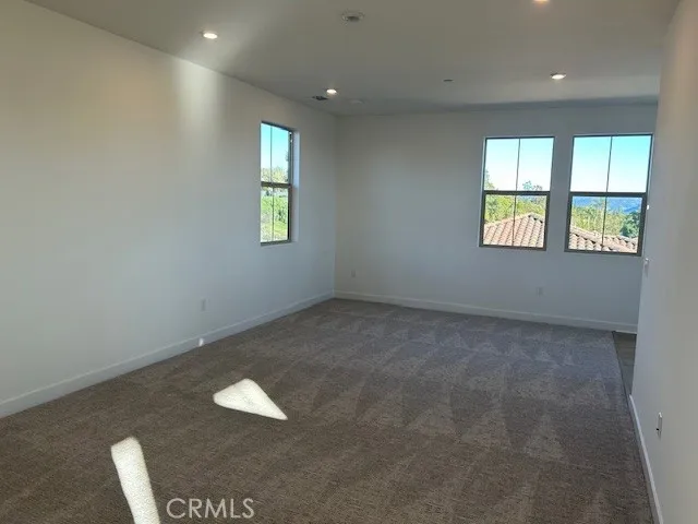 https://cdn.realtyfeed.com/cdn/127/306443212/bb517f9789e4b30c1af76e4a9e25ebf1.webp