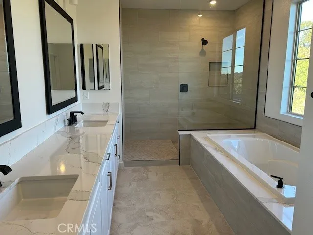 https://cdn.realtyfeed.com/cdn/127/306443253/f6c3e5acd503f3d357f0ed486a9cf7aa.webp