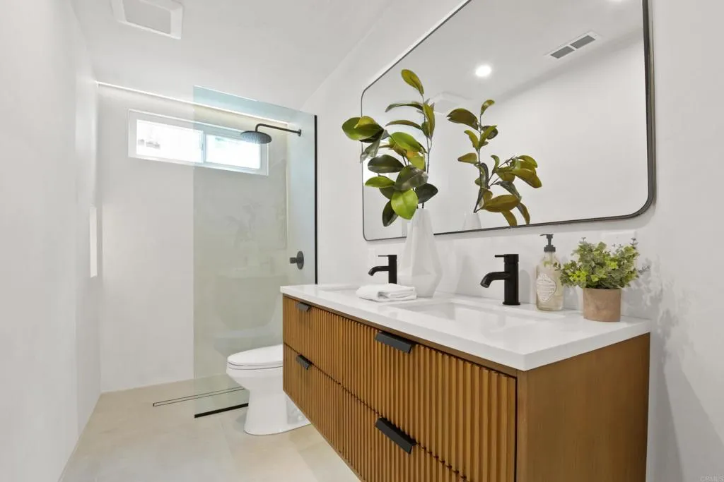 https://cdn.realtyfeed.com/cdn/127/306443327/33355c272a15c0afb4c4d99de3229990.webp