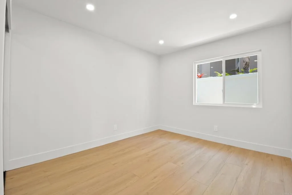 https://cdn.realtyfeed.com/cdn/127/306443327/82086cf0f8be51df7c9c1b3d9a27ddfd.webp