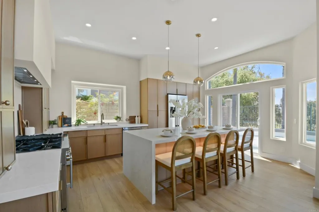 https://cdn.realtyfeed.com/cdn/127/306443327/b9ce8d5f4c4f5d9eefefdc61881d3d9a.webp