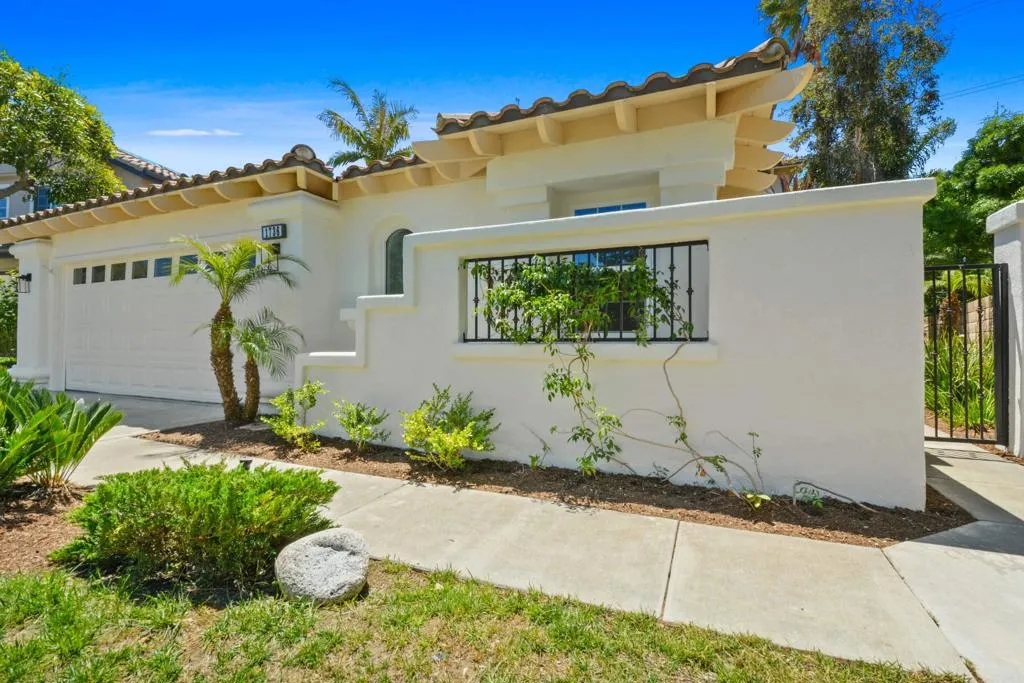 https://cdn.realtyfeed.com/cdn/127/306443327/ee053abc59afeb2deca00cd52834b972.webp