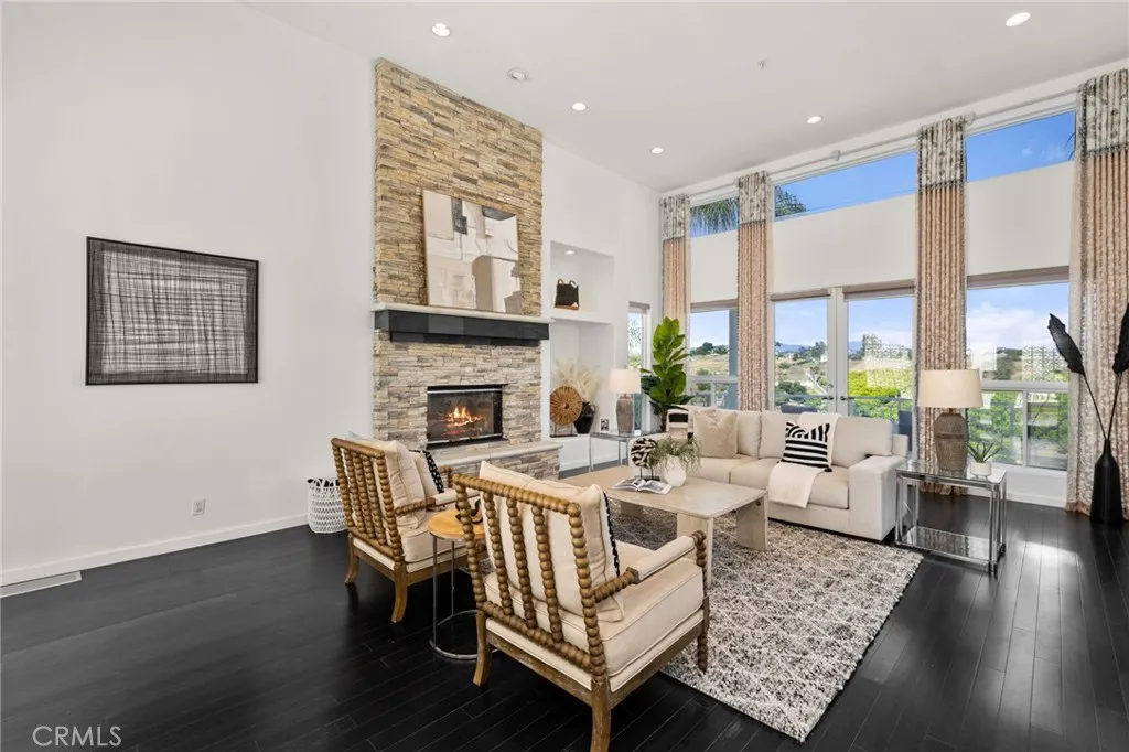 https://cdn.realtyfeed.com/cdn/127/306443334/3f58f0bc794aec87bf869c5e3816d52a.webp
