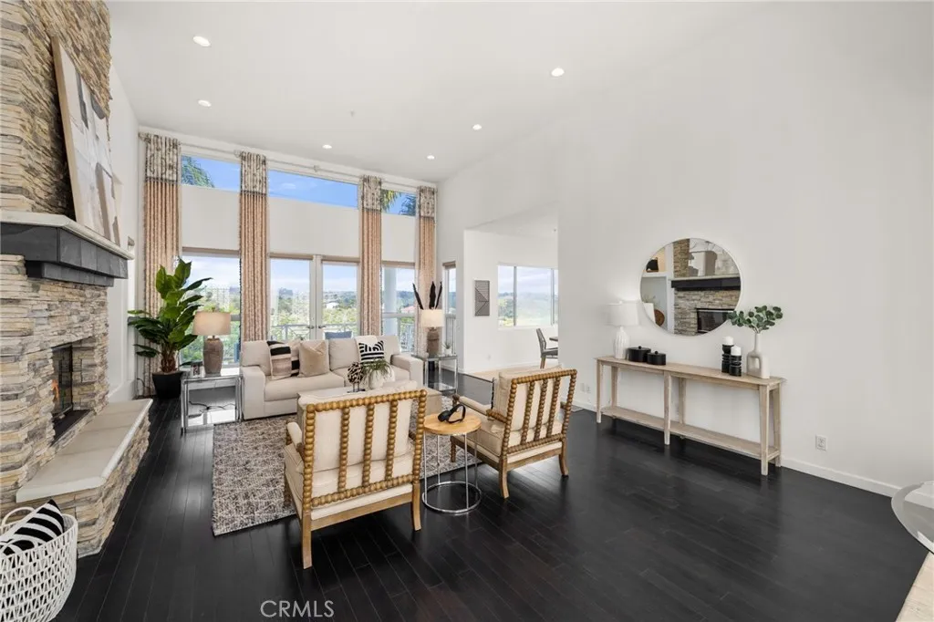 https://cdn.realtyfeed.com/cdn/127/306443334/ae668dc297487b5d8c6034d26789c325.webp