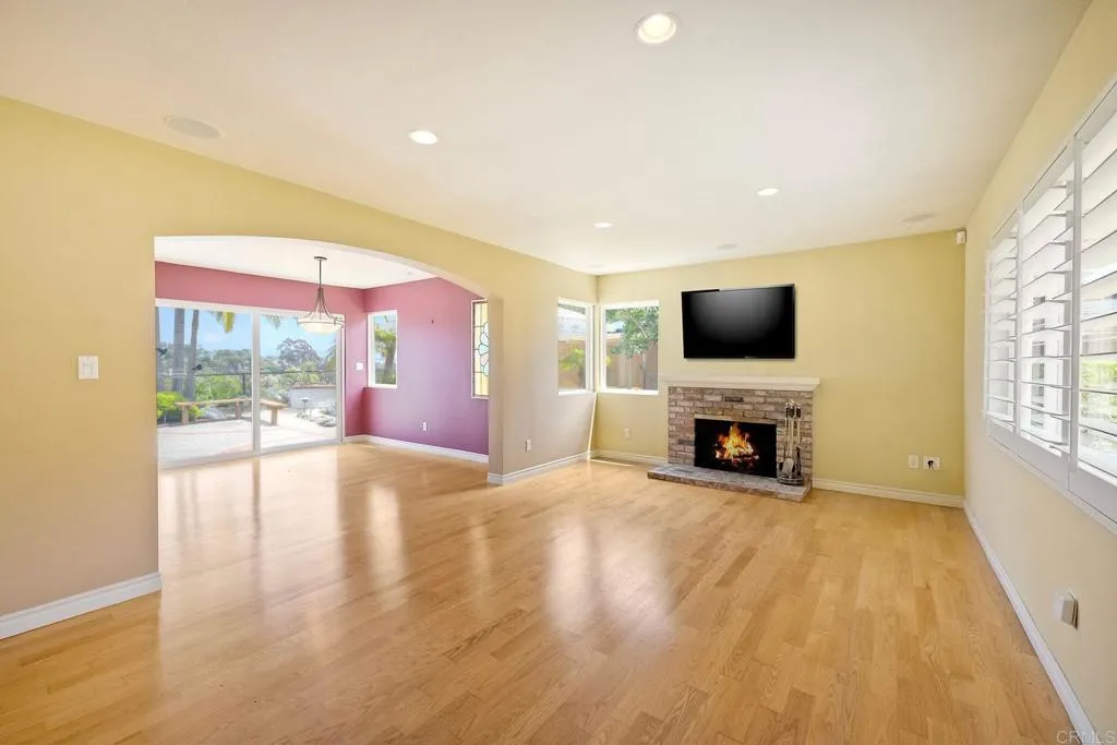 https://cdn.realtyfeed.com/cdn/127/306443359/3596a0db0366a1c23e616ed9a4e7c607.webp