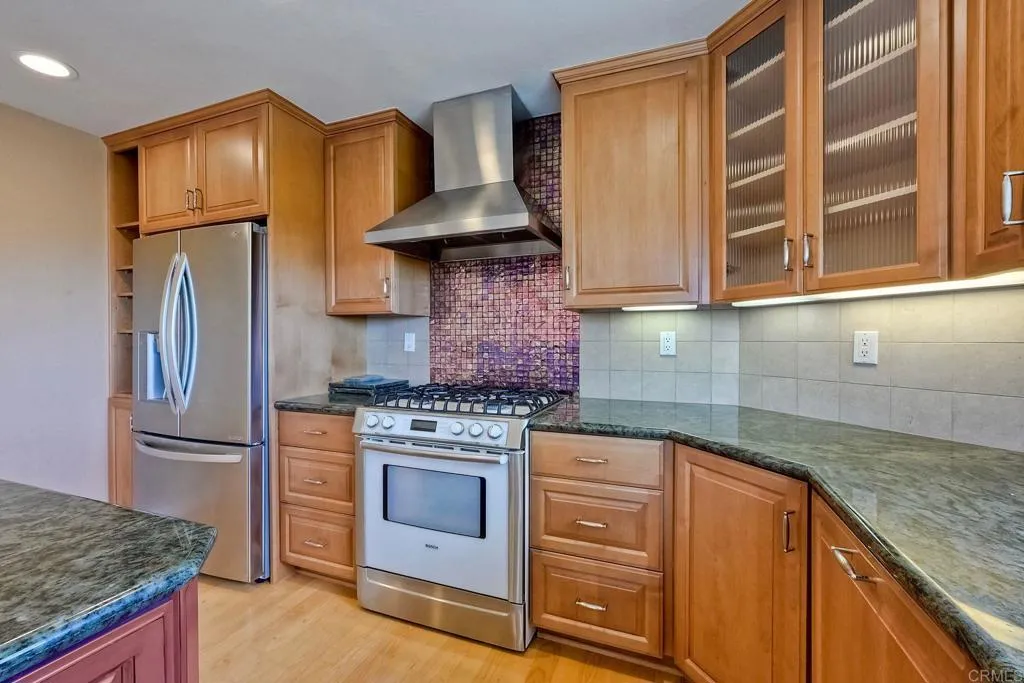 https://cdn.realtyfeed.com/cdn/127/306443359/4cfa001a953bd23ccf7c9354a64bf2a9.webp