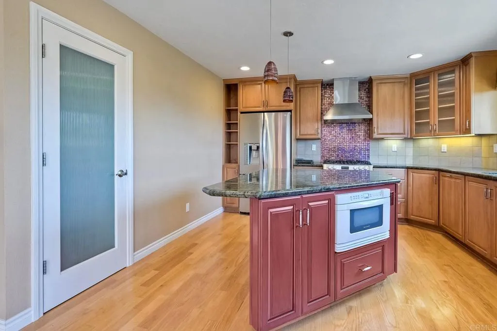 https://cdn.realtyfeed.com/cdn/127/306443359/5164fc17e787525bae602e2bf5f4a652.webp