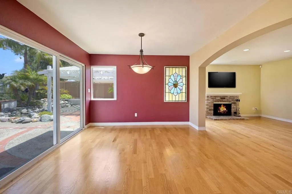 https://cdn.realtyfeed.com/cdn/127/306443359/d33136df04ed724a04b9de1dc444e602.webp