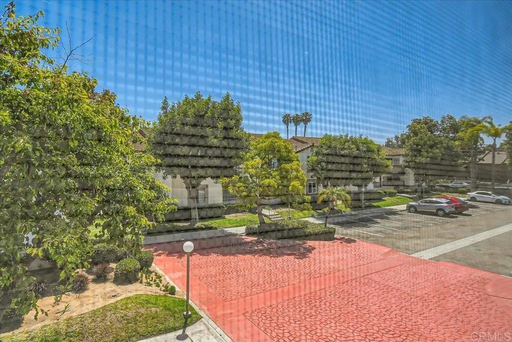 https://cdn.realtyfeed.com/cdn/127/306443444/68219eeb4c211ebec641904605a9ca25.webp