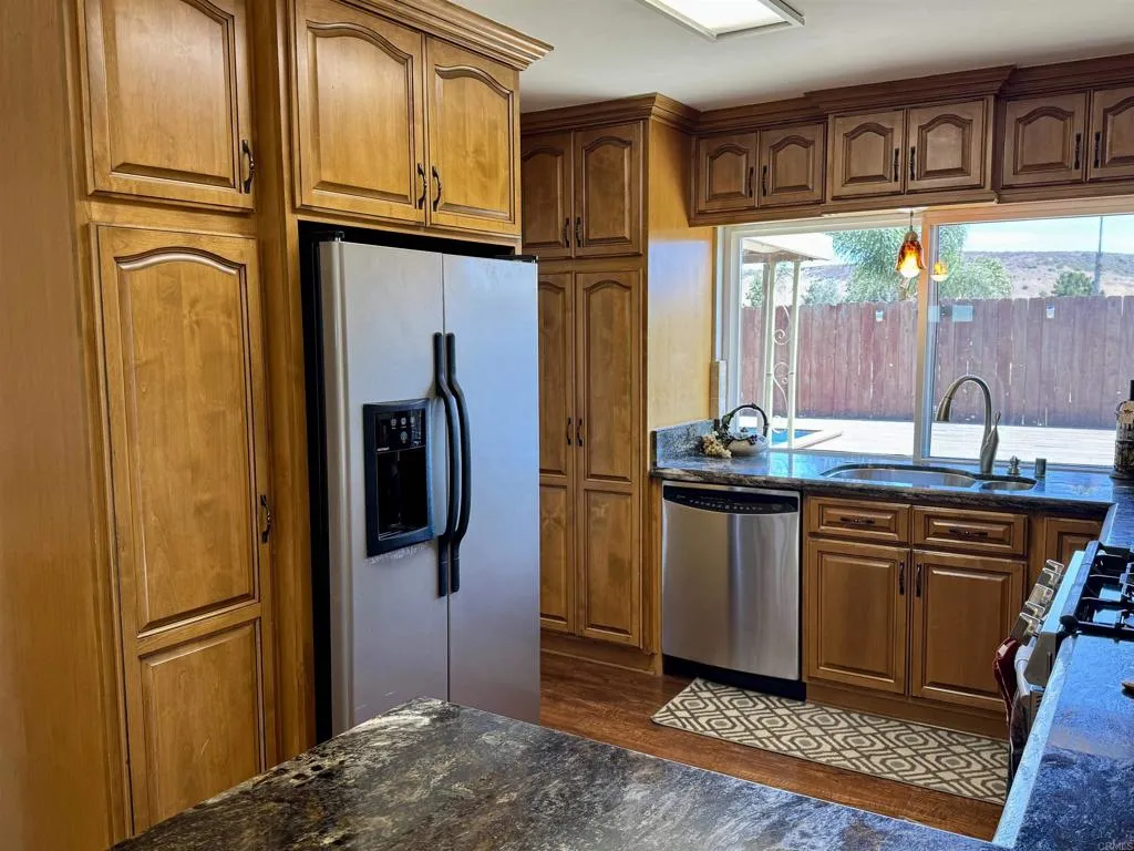 https://cdn.realtyfeed.com/cdn/127/306443774/f3f7d7141c11972b7ffa49ddd91d9ff6.webp