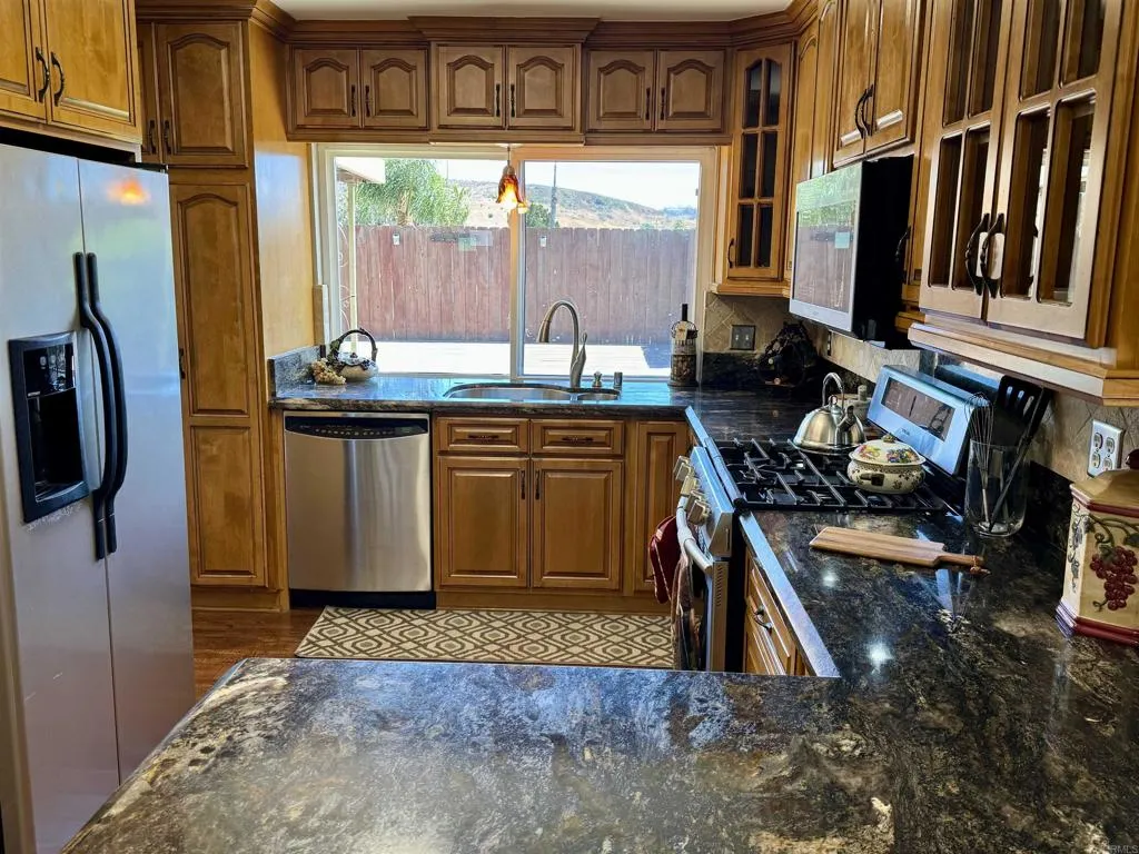 https://cdn.realtyfeed.com/cdn/127/306443774/f9fe400e21066076cef7864d50e94023.webp