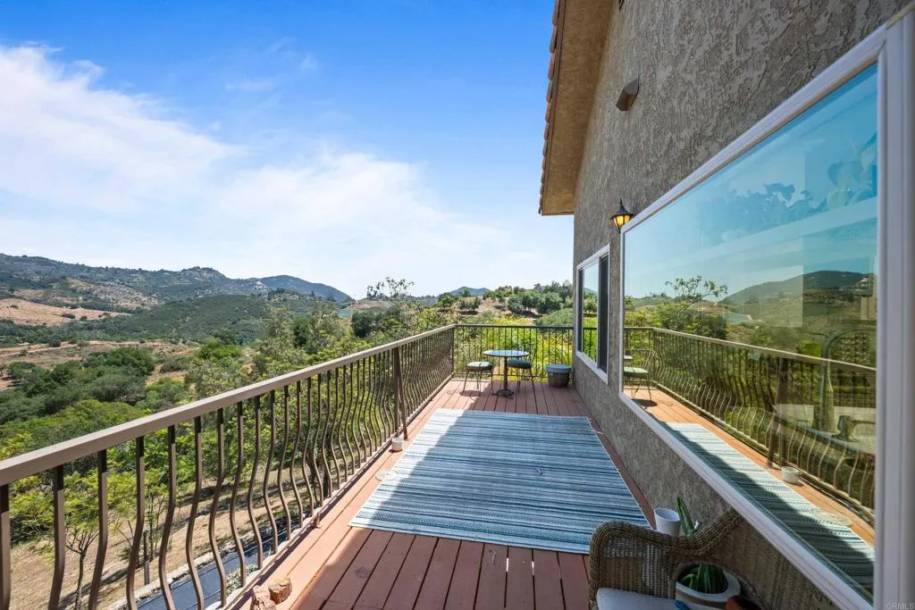 https://cdn.realtyfeed.com/cdn/127/306443784/194ff3149fcaacd579b0d11d427a0da1.webp