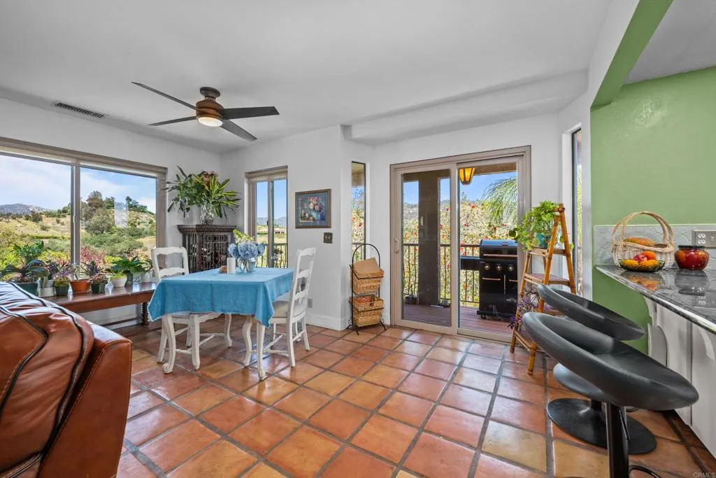 https://cdn.realtyfeed.com/cdn/127/306443784/1b07142d7bf0dac1f2c1b35c9b19ebcb.webp