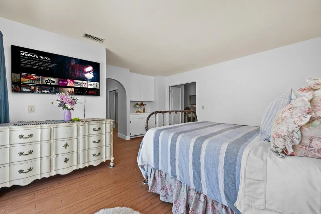 https://cdn.realtyfeed.com/cdn/127/306443784/1e23fe881aa156b831bc5600df7f976f.webp