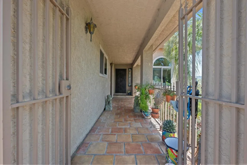 https://cdn.realtyfeed.com/cdn/127/306443784/37115b5b16cca7067f03ccedb65d02e4.webp