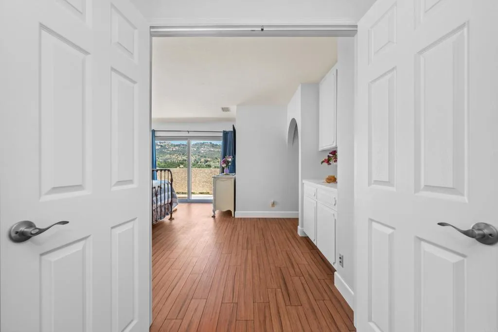 https://cdn.realtyfeed.com/cdn/127/306443784/43e6d0b148c4b68e475dfb99eff35c89.webp