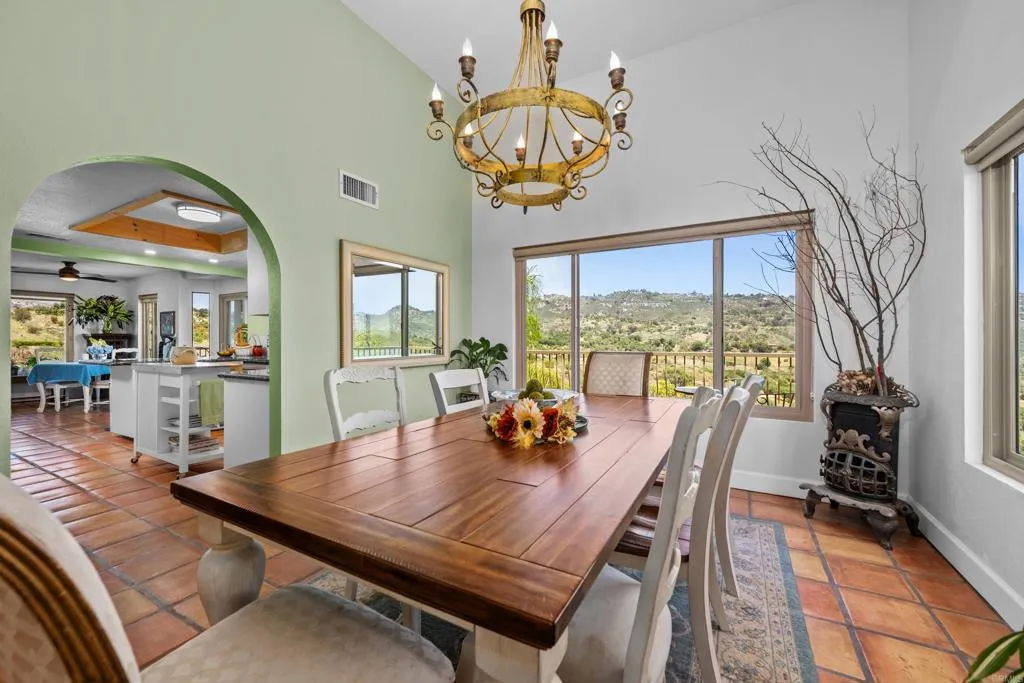 https://cdn.realtyfeed.com/cdn/127/306443784/817451a6e31cc4a0d7d2f386d4d74df0.webp