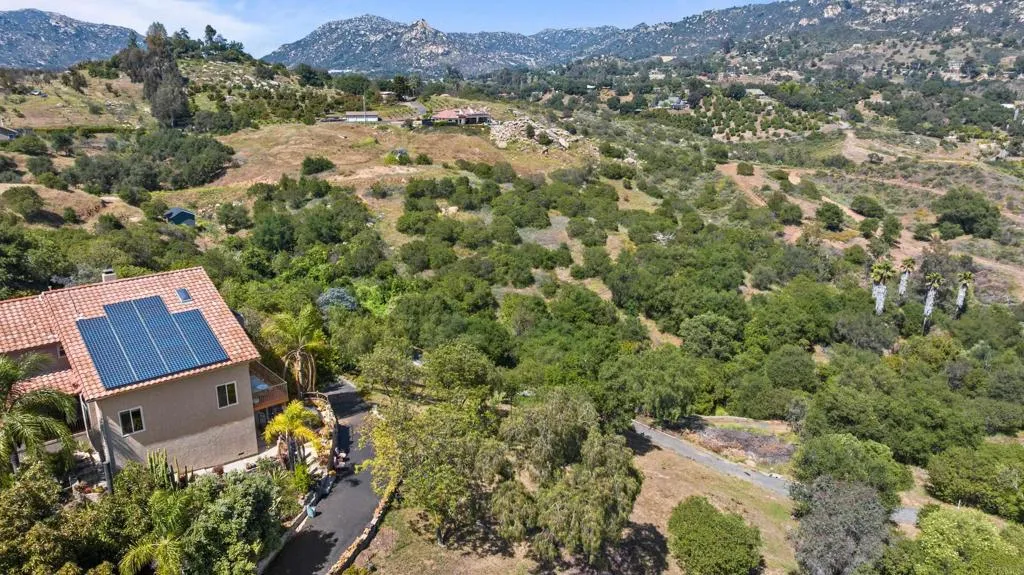 https://cdn.realtyfeed.com/cdn/127/306443784/e7b9d6ca0fdc5273c317bbbf2854d823.webp