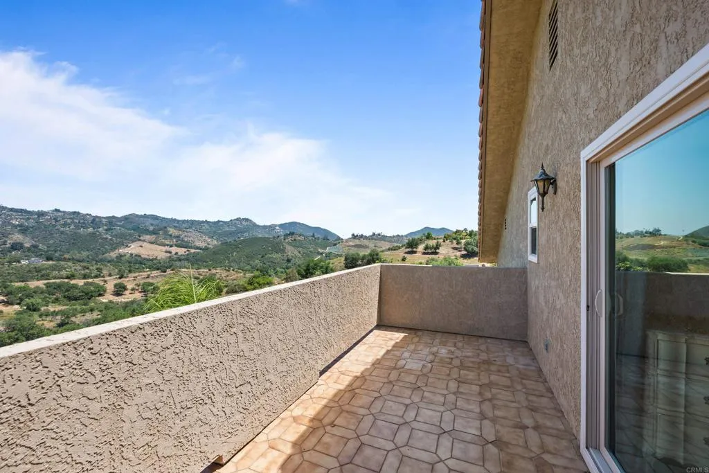 https://cdn.realtyfeed.com/cdn/127/306443784/e96fc90523559edc240b090cd6cc179e.webp