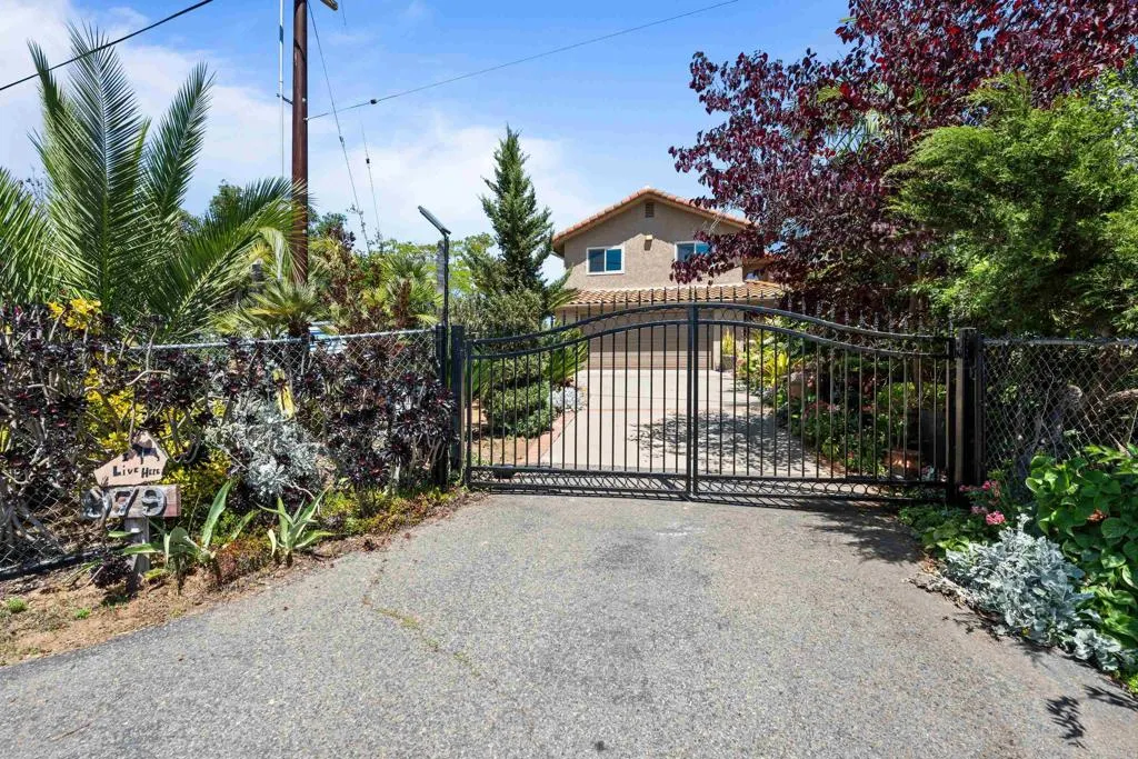 https://cdn.realtyfeed.com/cdn/127/306443784/f21cda8d7e8efb9636ffa75a9ab95462.webp