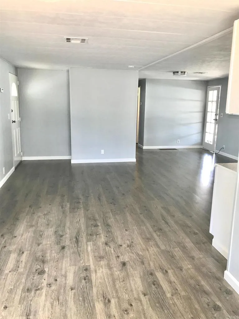https://cdn.realtyfeed.com/cdn/127/306443786/0237ed8bed570241f74c09b774d6deaf.webp