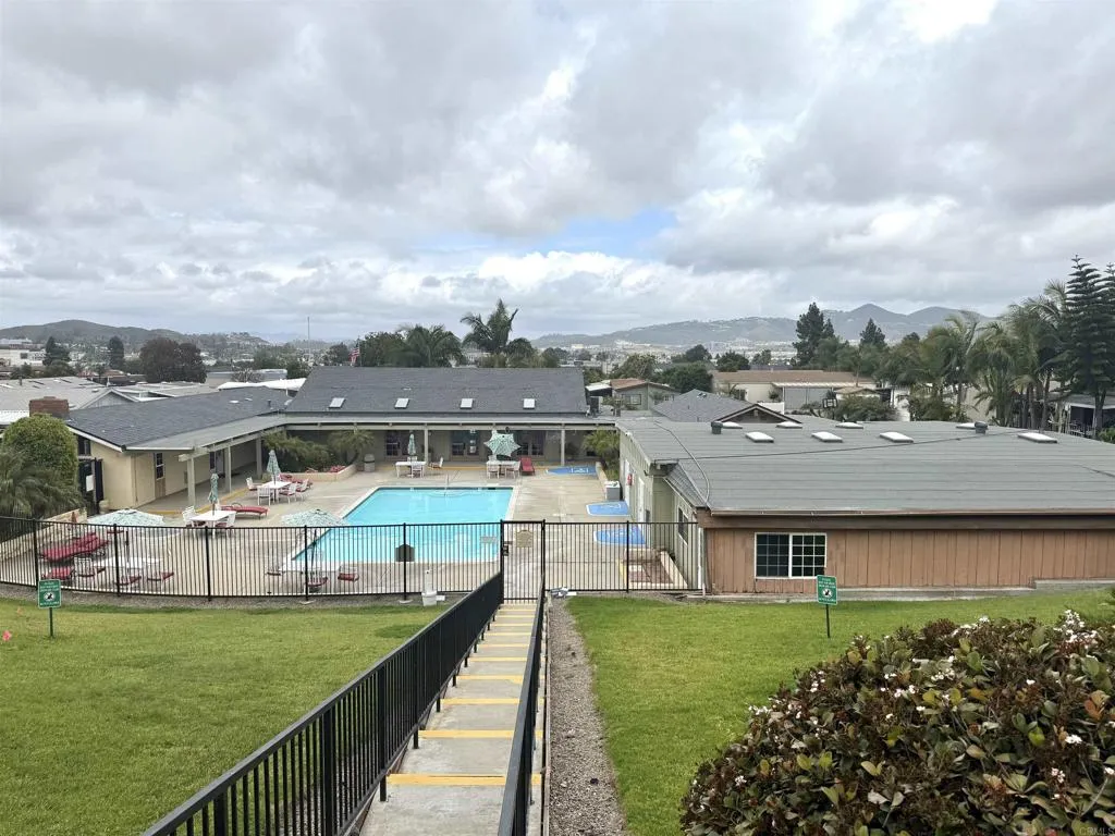 https://cdn.realtyfeed.com/cdn/127/306443786/217625dd6c2650a00db346f88e7c01d2.webp