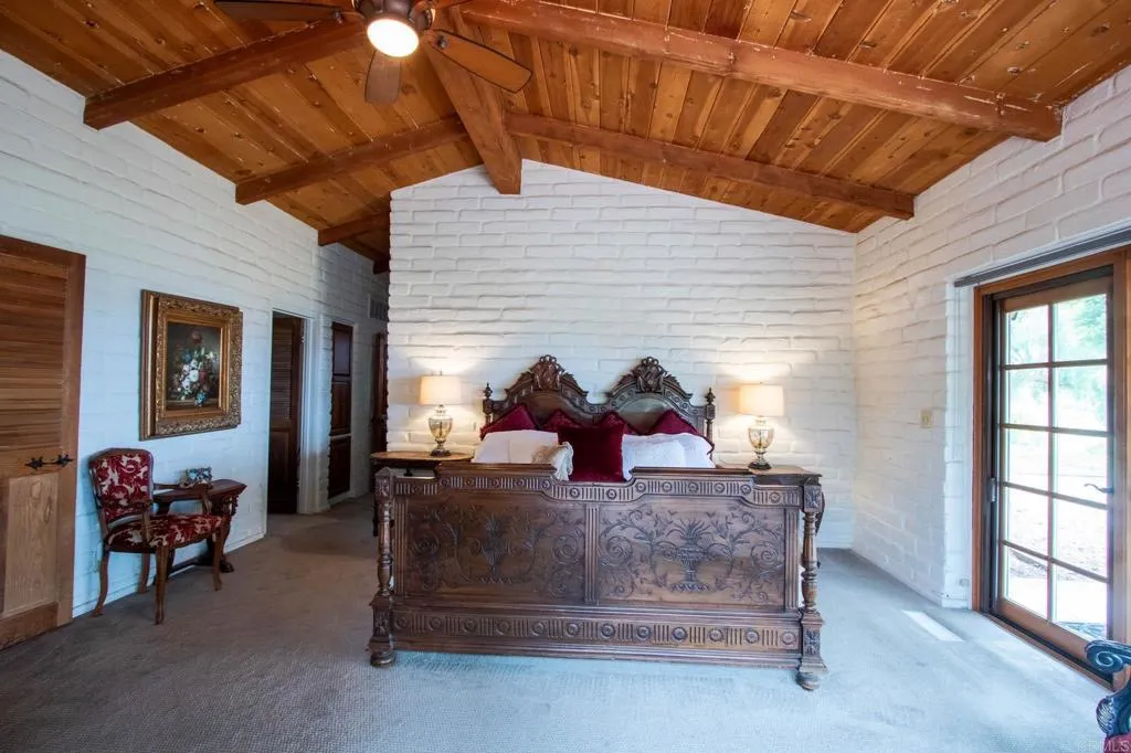 https://cdn.realtyfeed.com/cdn/127/306444053/78c0345eeb76495430ac9fa7dee6e9e1.webp