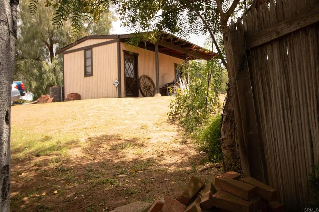 https://cdn.realtyfeed.com/cdn/127/306444053/9e1c77dcd12d41ded887dc729ff44d4a.webp
