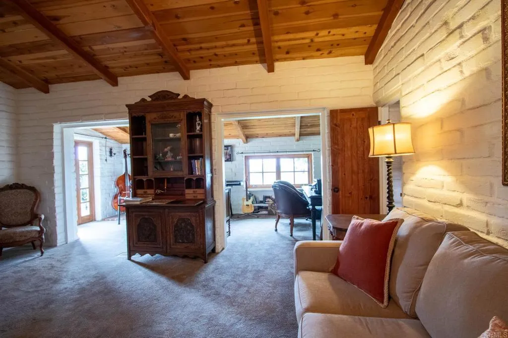 https://cdn.realtyfeed.com/cdn/127/306444053/d6bceab52f84333008ca5c9488b58ad3.webp