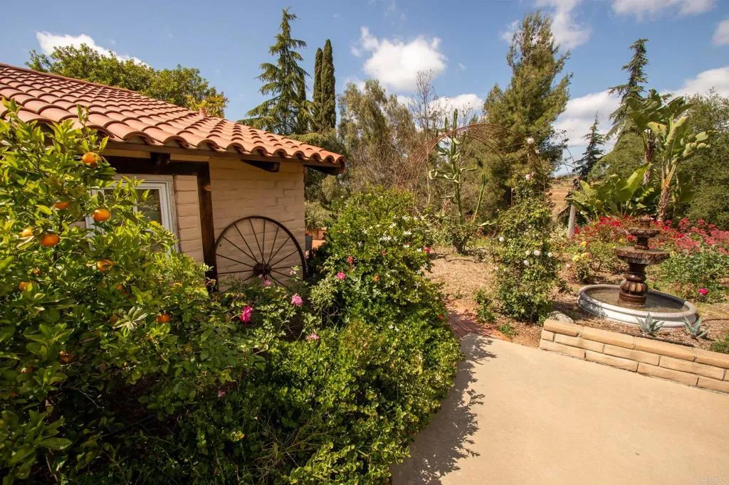 https://cdn.realtyfeed.com/cdn/127/306444053/db3bb0b57fab07a87d698ed005d09e3a.webp