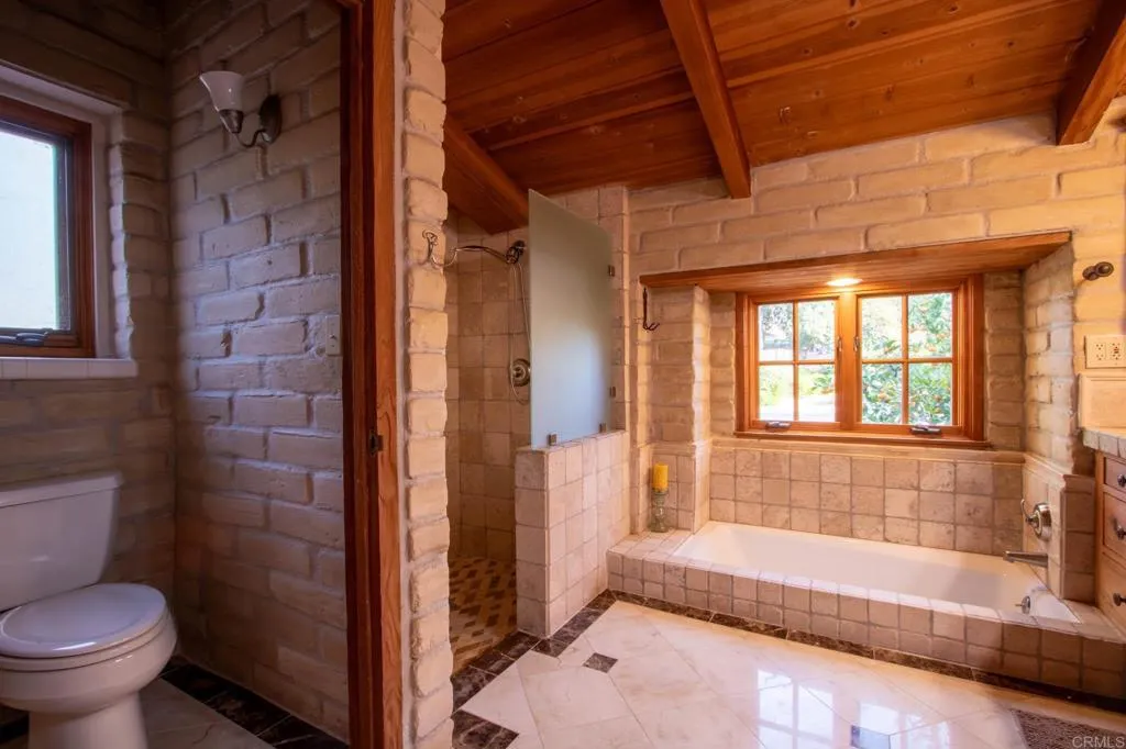 https://cdn.realtyfeed.com/cdn/127/306444053/de579f86846ddf9b8cfe1f61025332a6.webp