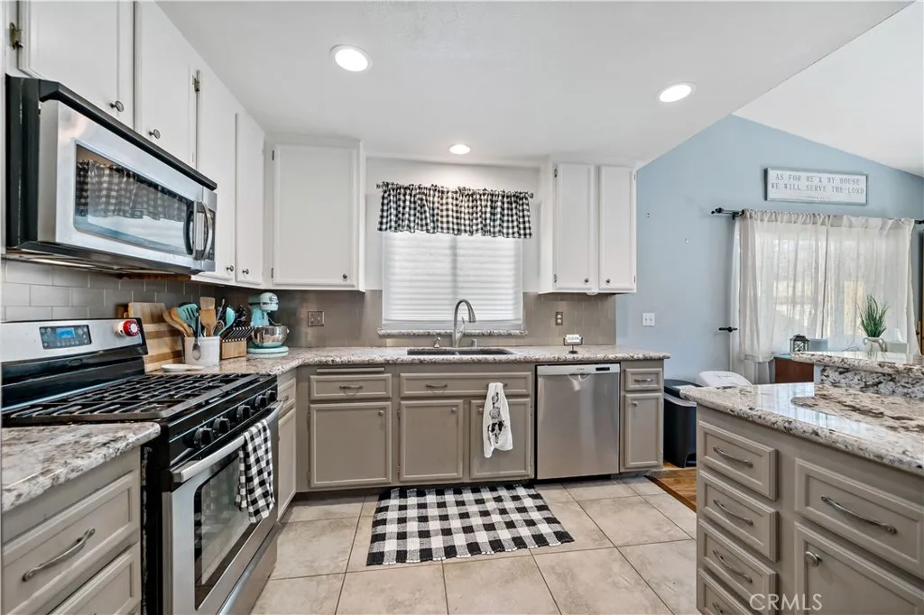 https://cdn.realtyfeed.com/cdn/127/306444333/19a9a6f8339776cff4dd763ec25dac21.webp