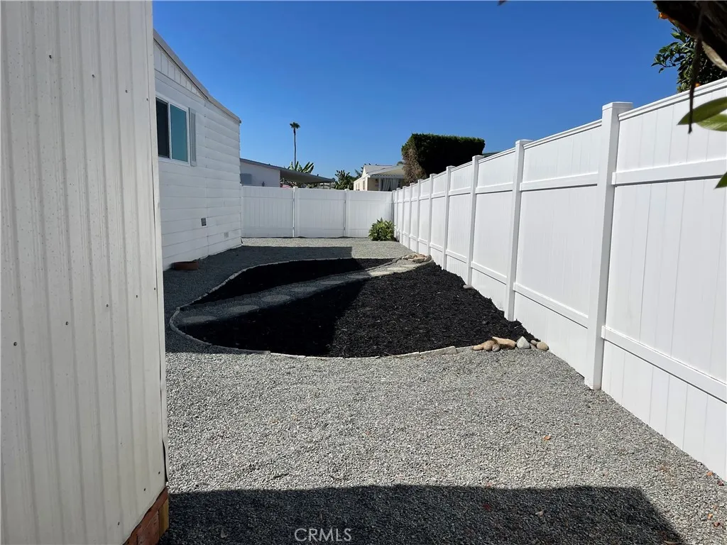 https://cdn.realtyfeed.com/cdn/127/306444428/68c845d39bd58965c50acce23badab6d.webp