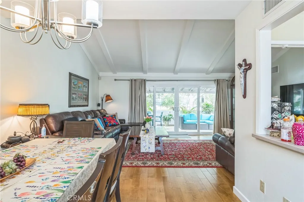 Photo #4: PW25111436 Listing 