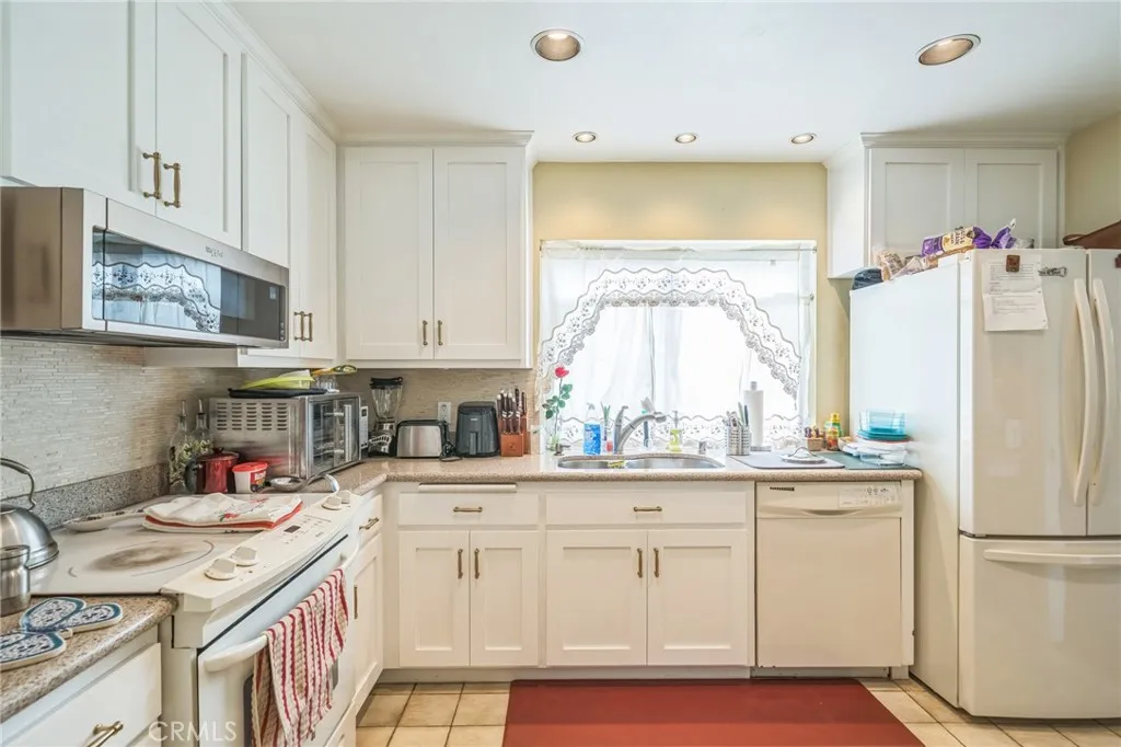 Photo #5: PW25111436 Listing 