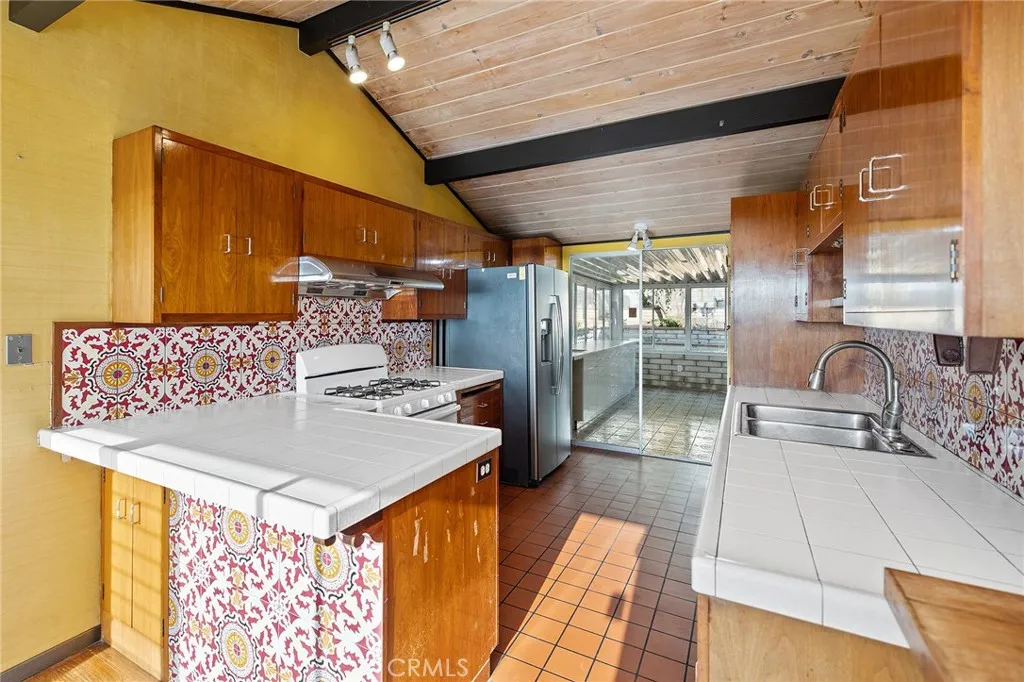 https://cdn.realtyfeed.com/cdn/127/306444768/0eae52e05343155876772763652739c5.webp