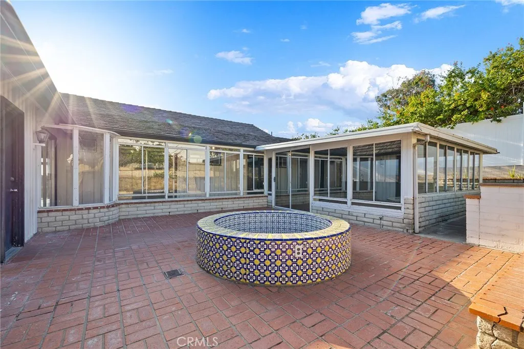 https://cdn.realtyfeed.com/cdn/127/306444768/532c5f6e43fe361160a30d5af7b74f7f.webp