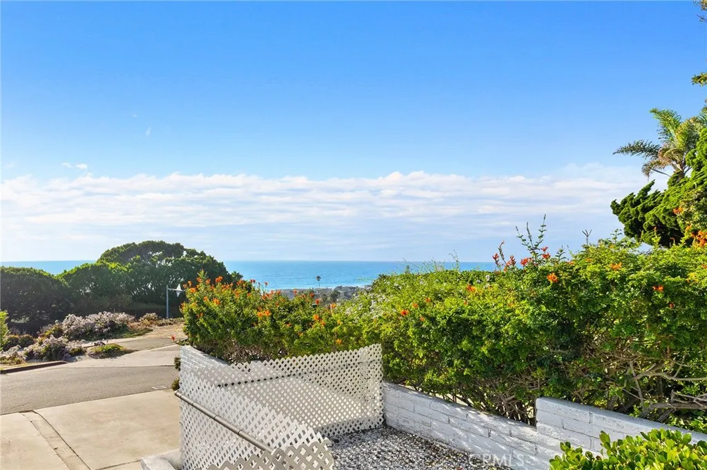 https://cdn.realtyfeed.com/cdn/127/306444768/5f6e4c0187ec926768a666c689ae324b.webp