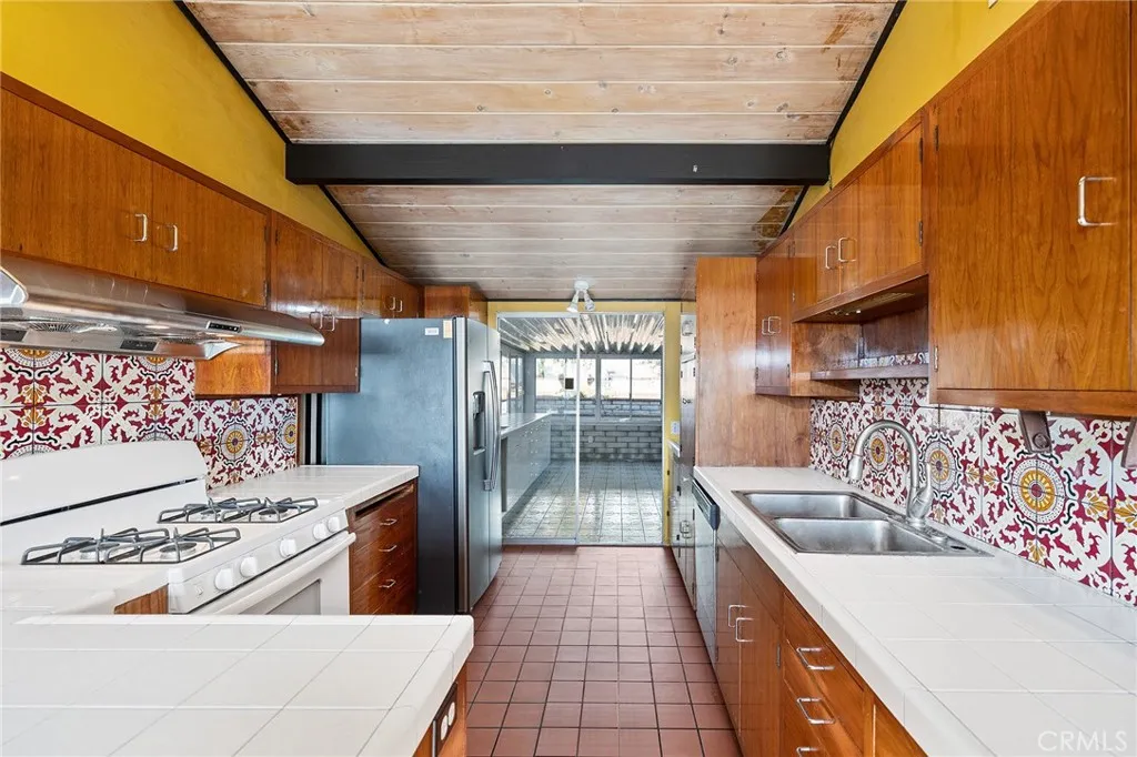 https://cdn.realtyfeed.com/cdn/127/306444768/6dd70aa5f00045c734a24cfe4e307a62.webp