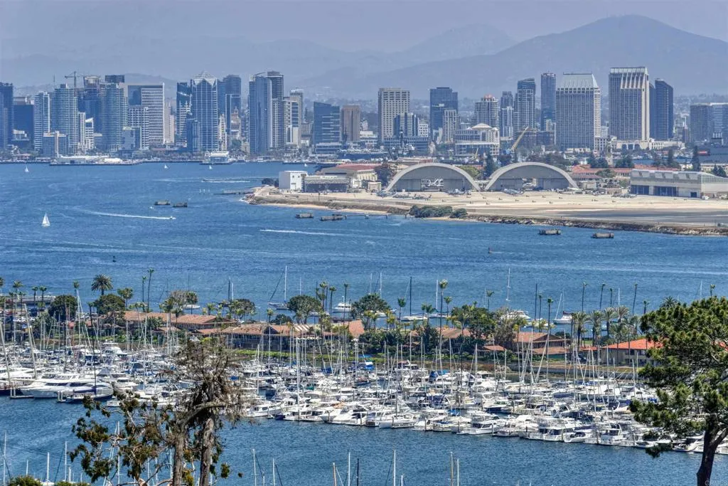 https://cdn.realtyfeed.com/cdn/127/306444819/ec755c984073b39b4ff661d28c96a1e1.webp