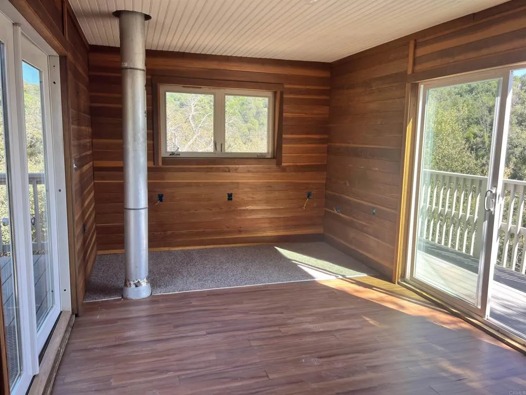 https://cdn.realtyfeed.com/cdn/127/306444831/953a085701cff918b9e488161d47eac4.webp