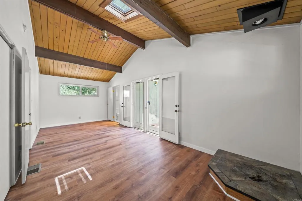 https://cdn.realtyfeed.com/cdn/127/306445051/ac6ef6250cb3baaec073dbea887a0898.webp