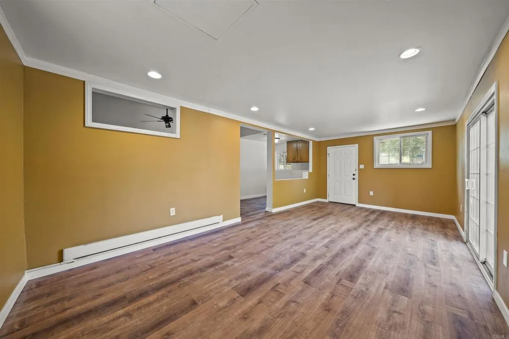https://cdn.realtyfeed.com/cdn/127/306445051/d51b208046afefb7b21f3be02ef5993c.webp