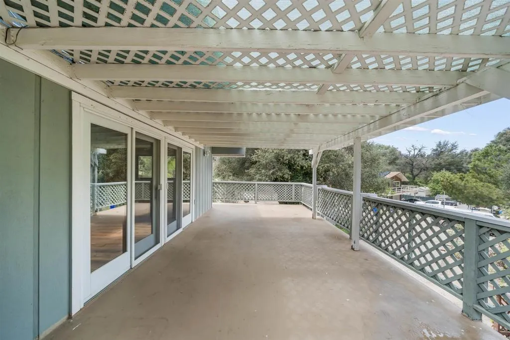 https://cdn.realtyfeed.com/cdn/127/306445051/dc760e86cd2eaf427da75339178e4088.webp