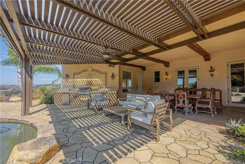 https://cdn.realtyfeed.com/cdn/127/306445130/1981b67b1e5ae79c82a7e95305994ca8.webp