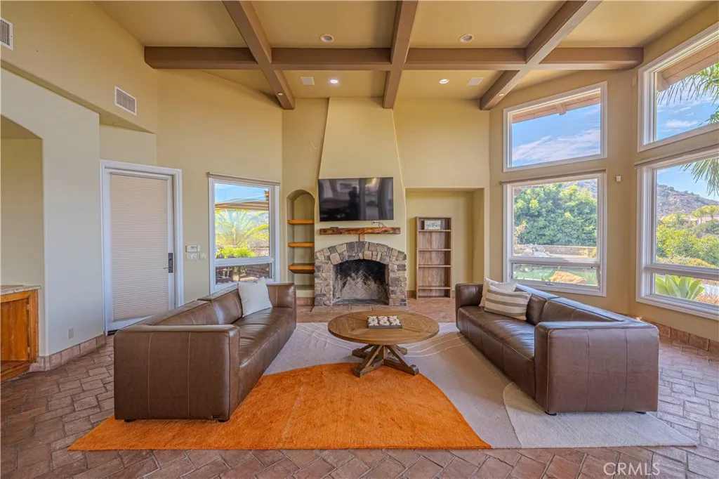 https://cdn.realtyfeed.com/cdn/127/306445130/2e04af1442ce56a6b49cc1e4e2b4a65b.webp