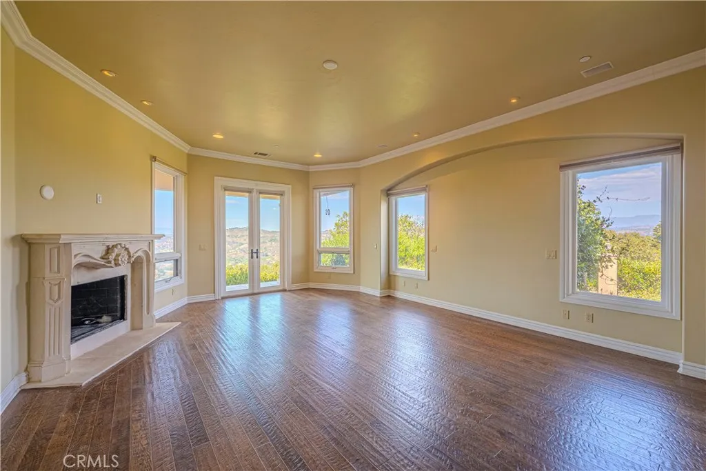 https://cdn.realtyfeed.com/cdn/127/306445130/419740940c03cbe2e3159e3c738965a4.webp