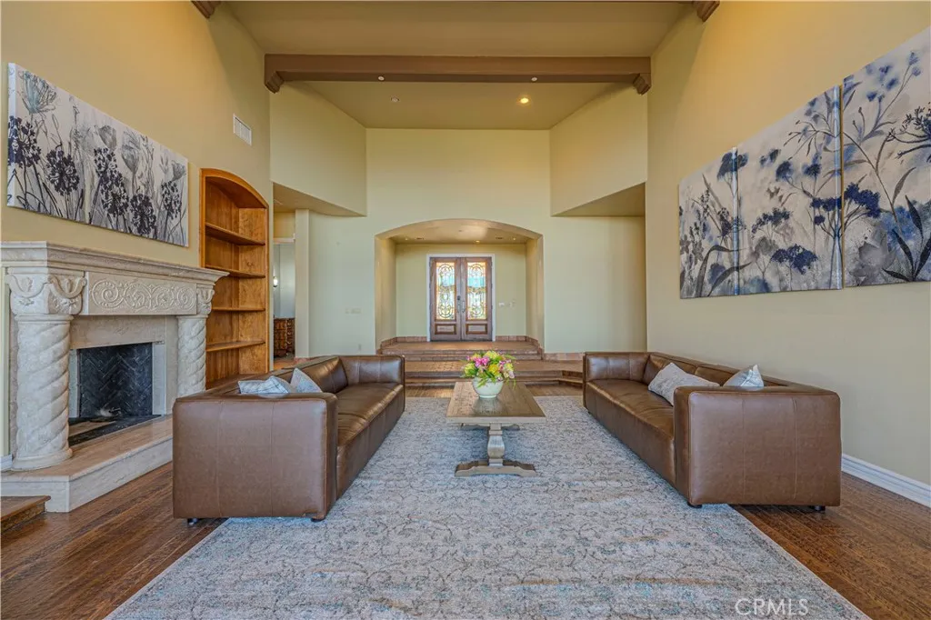 https://cdn.realtyfeed.com/cdn/127/306445130/88c340f5cd0af465d6a8f5c2d02843c4.webp